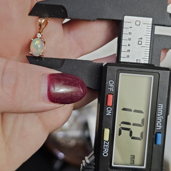 10k opal necklace - AMAZING COLORS! Rose gold. You don't see that often! There's - Picture 7 of 10